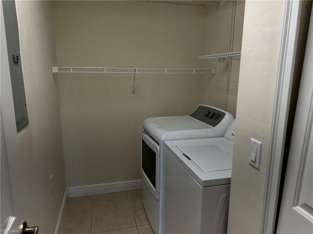 2904 Tuscan DR 301, Cape Coral, FL 33909