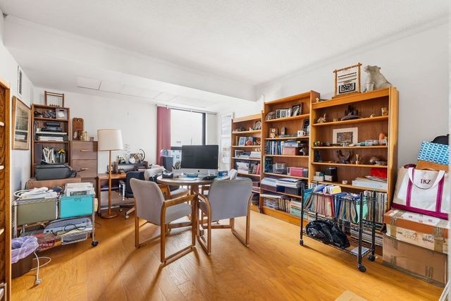 566 Commonwealth 801, Boston, MA 02215