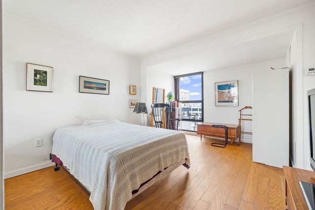 566 Commonwealth 801, Boston, MA 02215