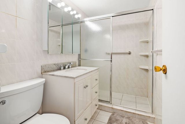 566 Commonwealth 801, Boston, MA 02215