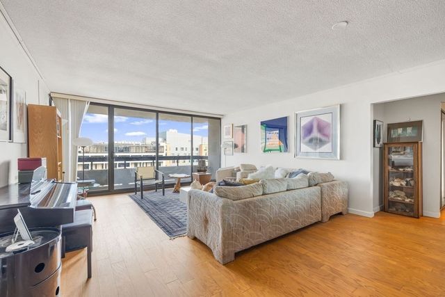 566 Commonwealth 801, Boston, MA 02215