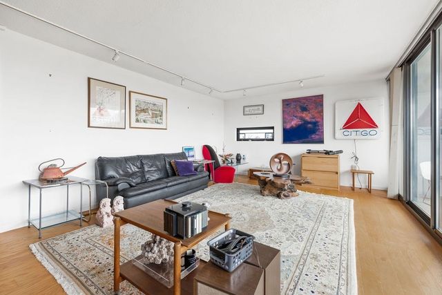 566 Commonwealth 801, Boston, MA 02215