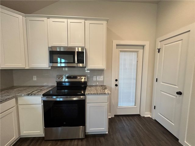 2857 Messenger Way, Bryan, TX 77803