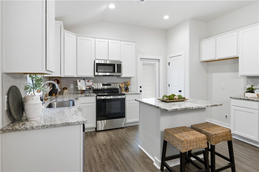 2857 Messenger Way, Bryan, TX 77803 — photo 2