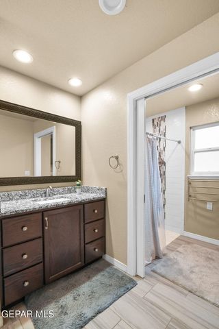 11566 N LOOP Drive, Socorro, TX 79927