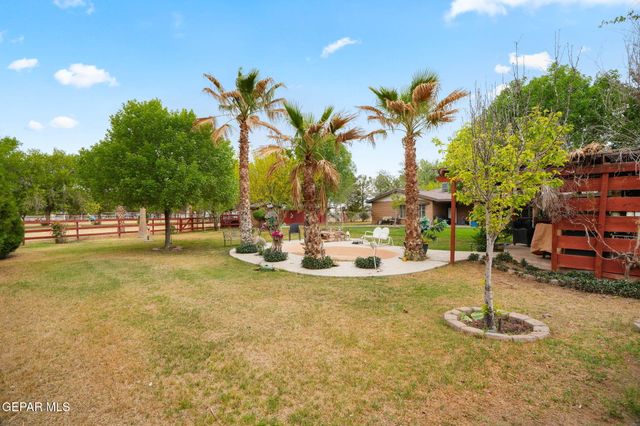 11566 N LOOP Drive, Socorro, TX 79927