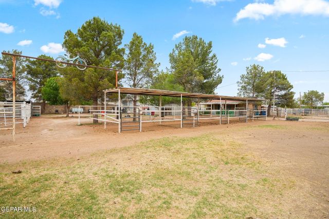 11566 N LOOP Drive, Socorro, TX 79927