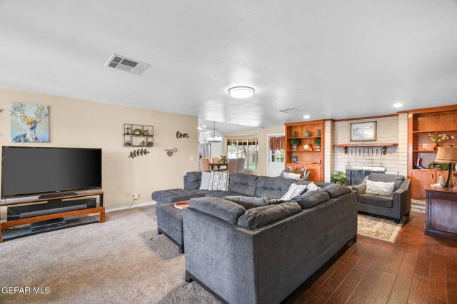 11566 N LOOP Drive, Socorro, TX 79927