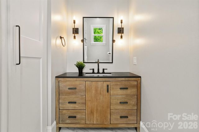 7716 Rathlin Court, Charlotte, NC 28270