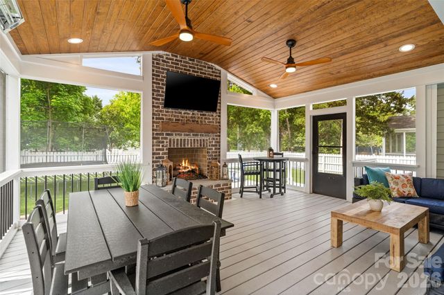 7716 Rathlin Court, Charlotte, NC 28270