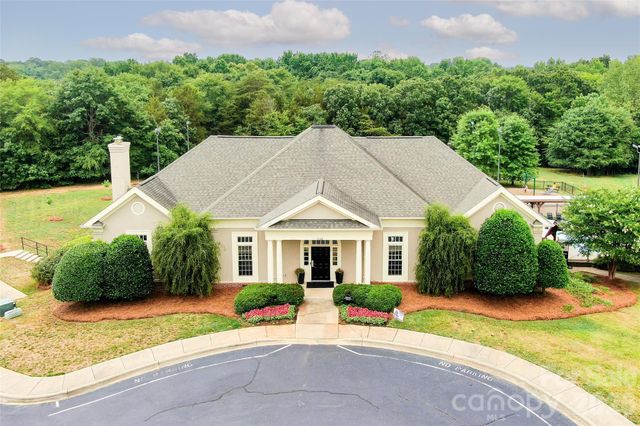 7716 Rathlin Court, Charlotte, NC 28270