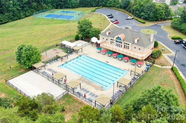 7716 Rathlin Court, Charlotte, NC 28270