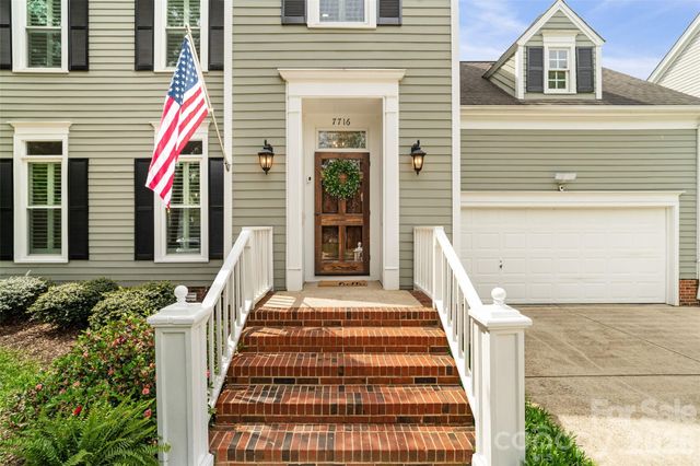 7716 Rathlin Court, Charlotte, NC 28270