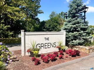 105 Peddlars Drive 105, Branford, CT 06405