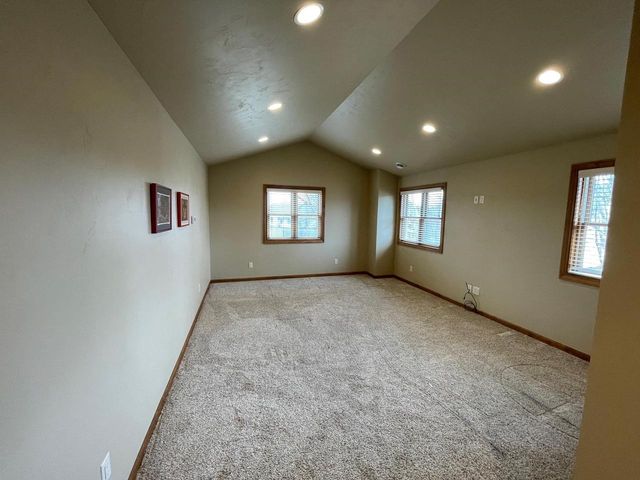 4226 E APPLESEED DRIVE, Appleton, WI 54913