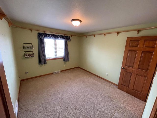 4226 E APPLESEED DRIVE, Appleton, WI 54913