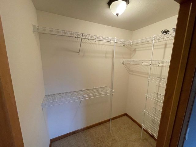 4226 E APPLESEED DRIVE, Appleton, WI 54913