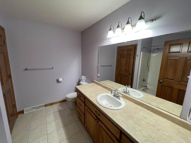 4226 E APPLESEED DRIVE, Appleton, WI 54913