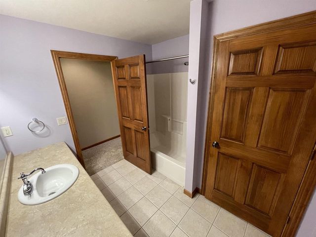 4226 E APPLESEED DRIVE, Appleton, WI 54913