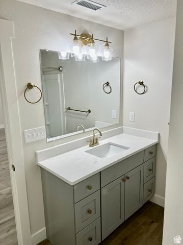 10861 N PANORAMA DR, Highland, UT 84003