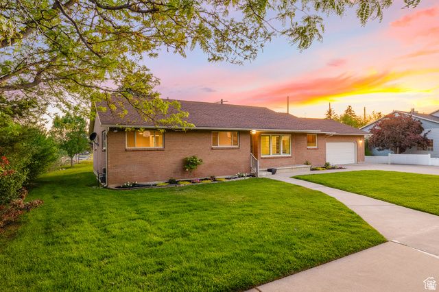 10861 N PANORAMA DR, Highland, UT 84003