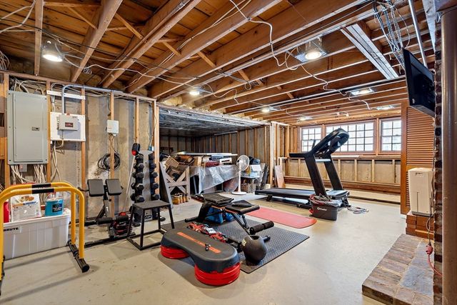 95 Concord Road, Acton, MA 01720