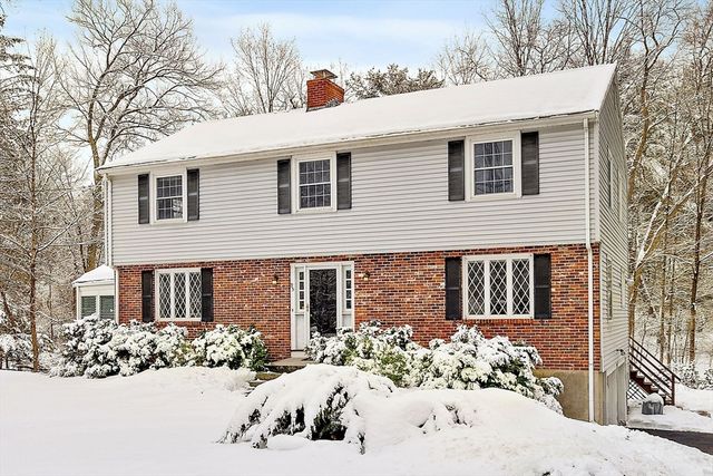 95 Concord Road, Acton, MA 01720