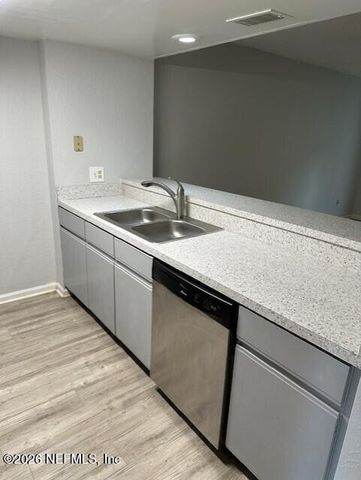 791 ASSISI Lane 1205, Jacksonville, FL 32233