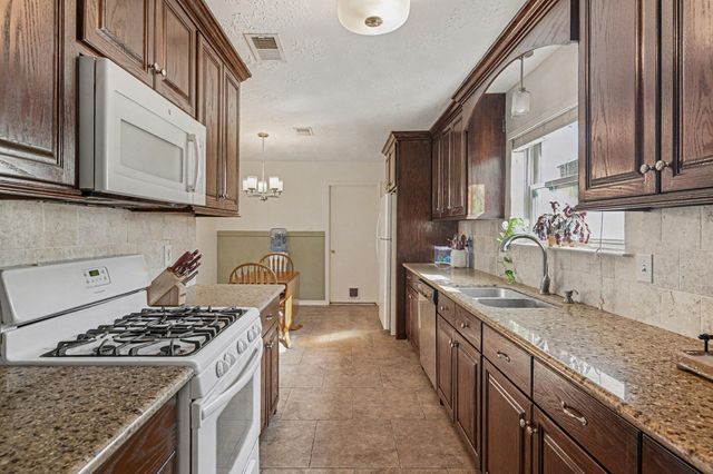 18907 Atascocita Trace Drive, Humble, TX 77346