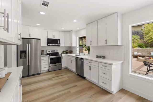 4547 Lisann, San Diego, CA 92117