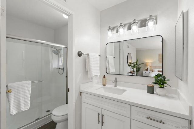 4547 Lisann, San Diego, CA 92117