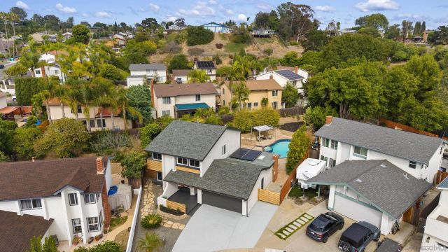 4547 Lisann, San Diego, CA 92117