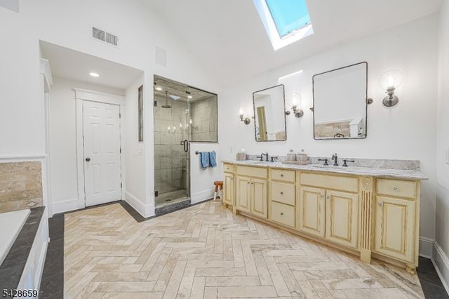 17 Masar Rd, Montville Twp., NJ 07045