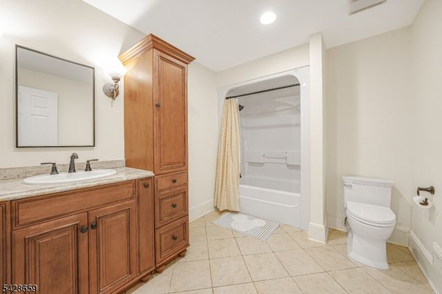 17 Masar Rd, Montville Twp., NJ 07045