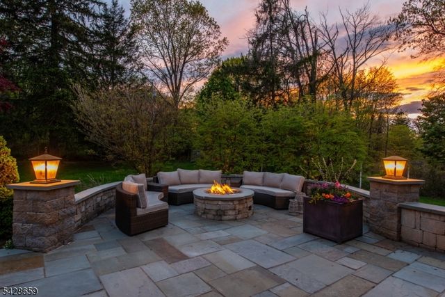 17 Masar Rd, Montville Twp., NJ 07045