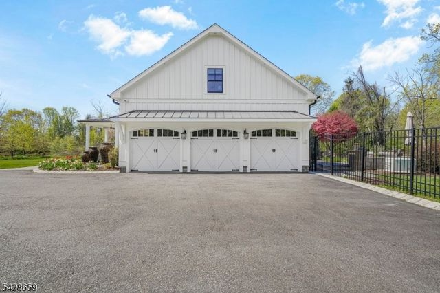 17 Masar Rd, Montville Twp., NJ 07045