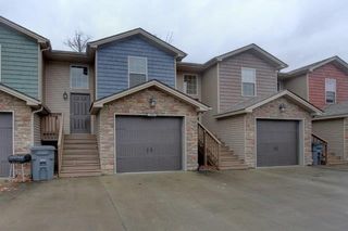 992 S Ash Ridge Dr Apt D, Clarksville, TN 37042