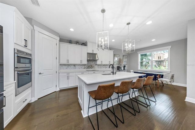 4109 W VASCONIA STREET, Tampa, FL 33629