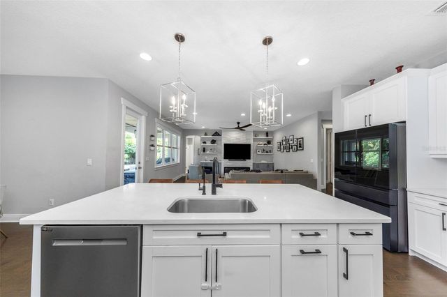 4109 W VASCONIA STREET, Tampa, FL 33629