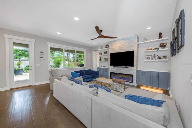 4109 W VASCONIA STREET, Tampa, FL 33629