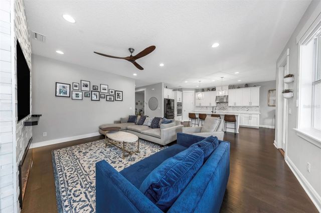 4109 W VASCONIA STREET, Tampa, FL 33629