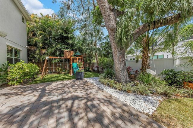4109 W VASCONIA STREET, Tampa, FL 33629