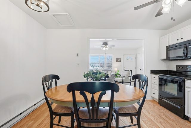18 Delray Gdns, Northbridge, MA 01588
