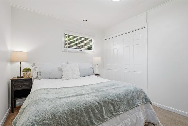 18 Delray Gdns, Northbridge, MA 01588