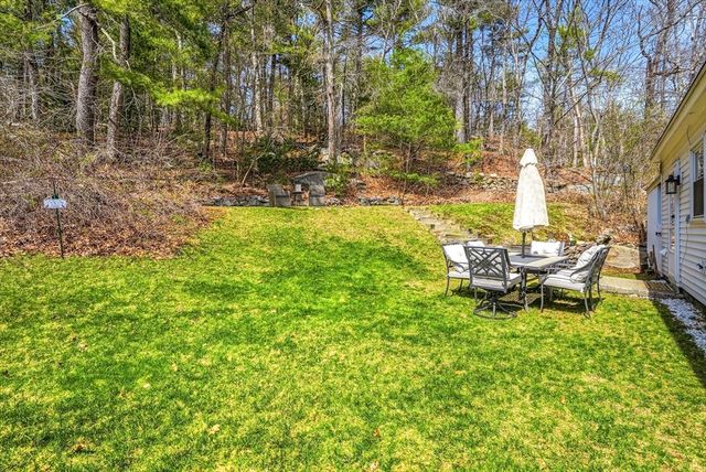 18 Delray Gdns, Northbridge, MA 01588