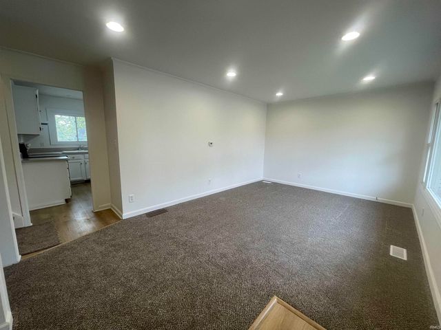 3201 E Bristol Street, Elkhart, IN 46514