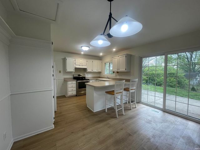 3201 E Bristol Street, Elkhart, IN 46514