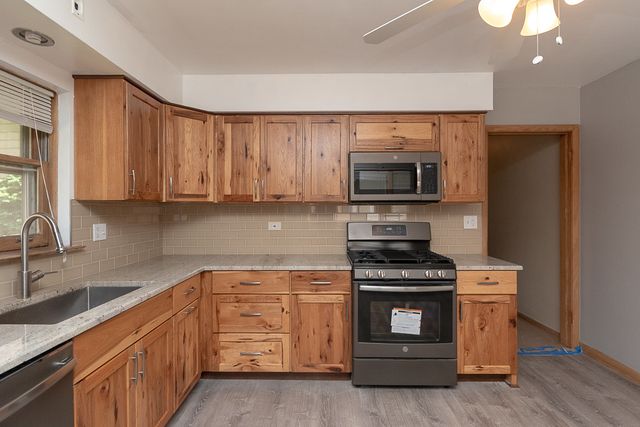 6408 W Raven Street 1, Chicago, IL 60631