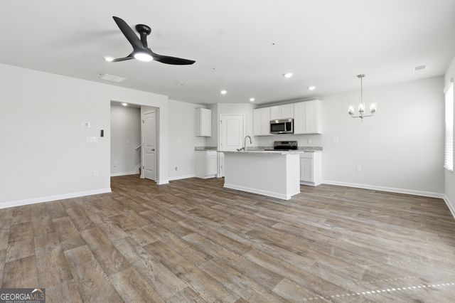 206 Norchester Avenue, Hogansville, GA 30230