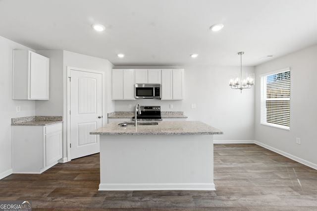 206 Norchester Avenue, Hogansville, GA 30230